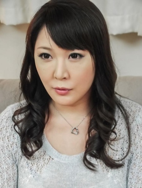 Hinata Komine jolie actrice des photos