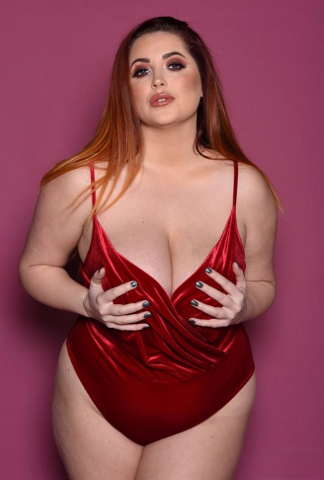 Lucy Vixen étoile adulte image