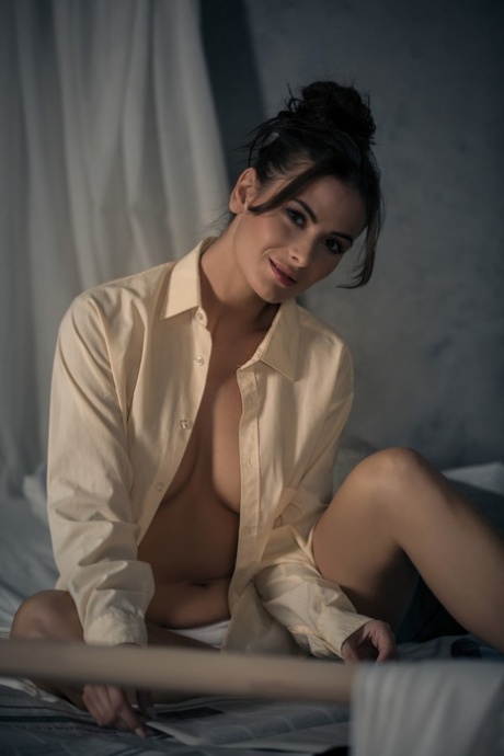 Juliette Cosmo modèle adulte images