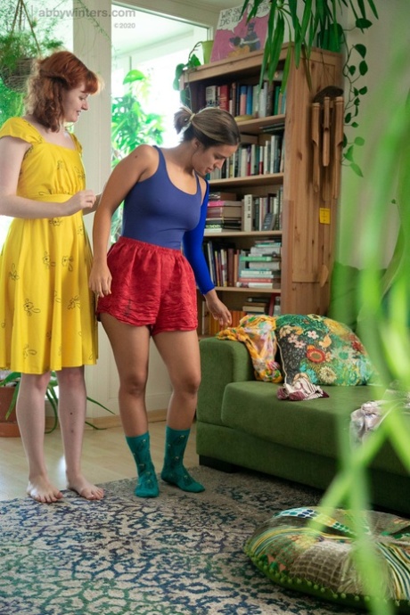 fait maison mm devant sa femme nu de haute qualité archive